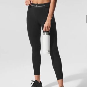 Alo yoga Alosoft High-Waist 7/8 Relay Legging XS